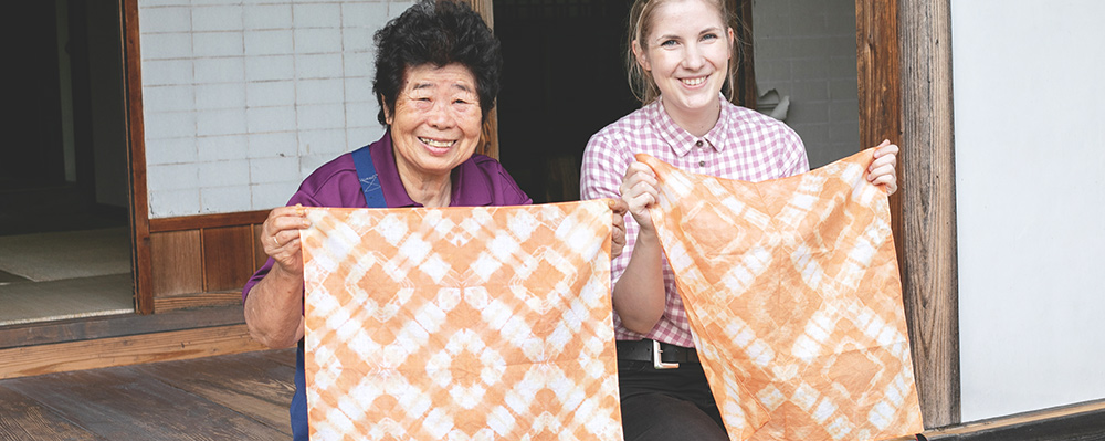 Dahlia Flowers & Hand-Dyeing in Hanawa